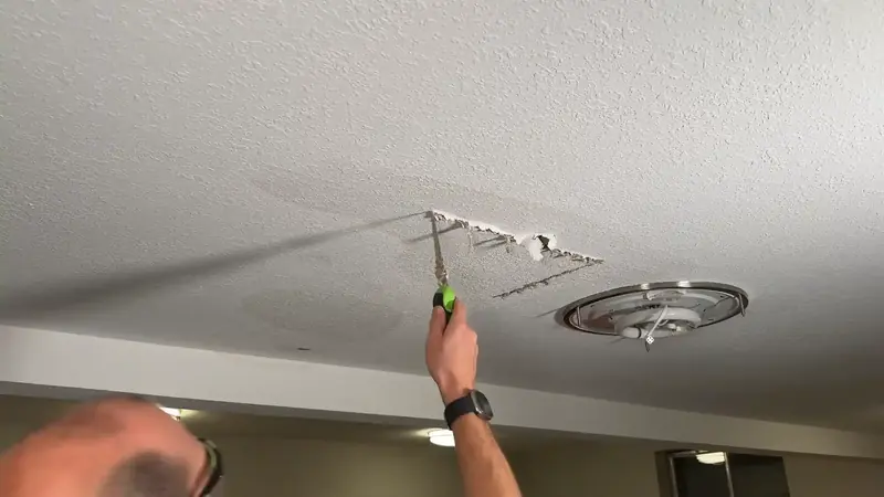 Ceiling leak detection with thermal camera in Beaverton Oregon home