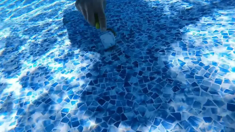 Pool leak detection using bucket test and dye injection in Beaverton Oregon