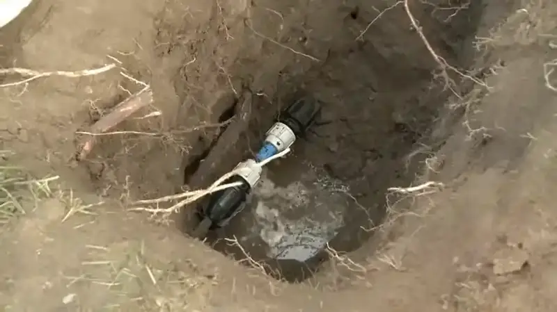 Underground leak detection in Beaverton OR yard using acoustic ground sensors
